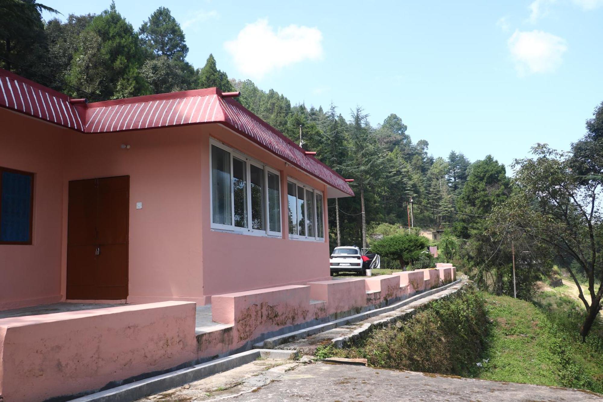 The Deodar Inn Pauri Extérieur photo